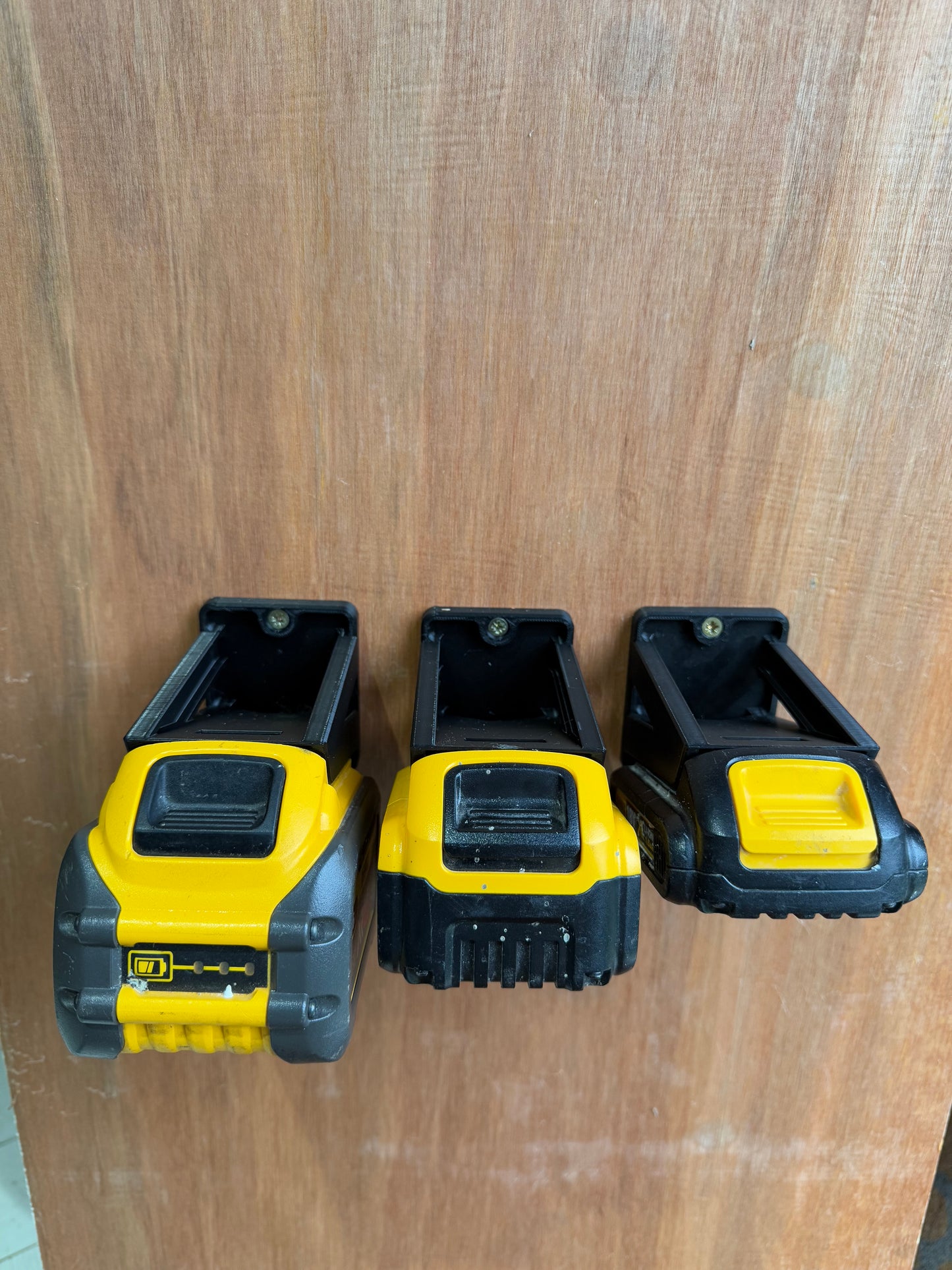 DeWalt Battery Holder - 18v or 54v