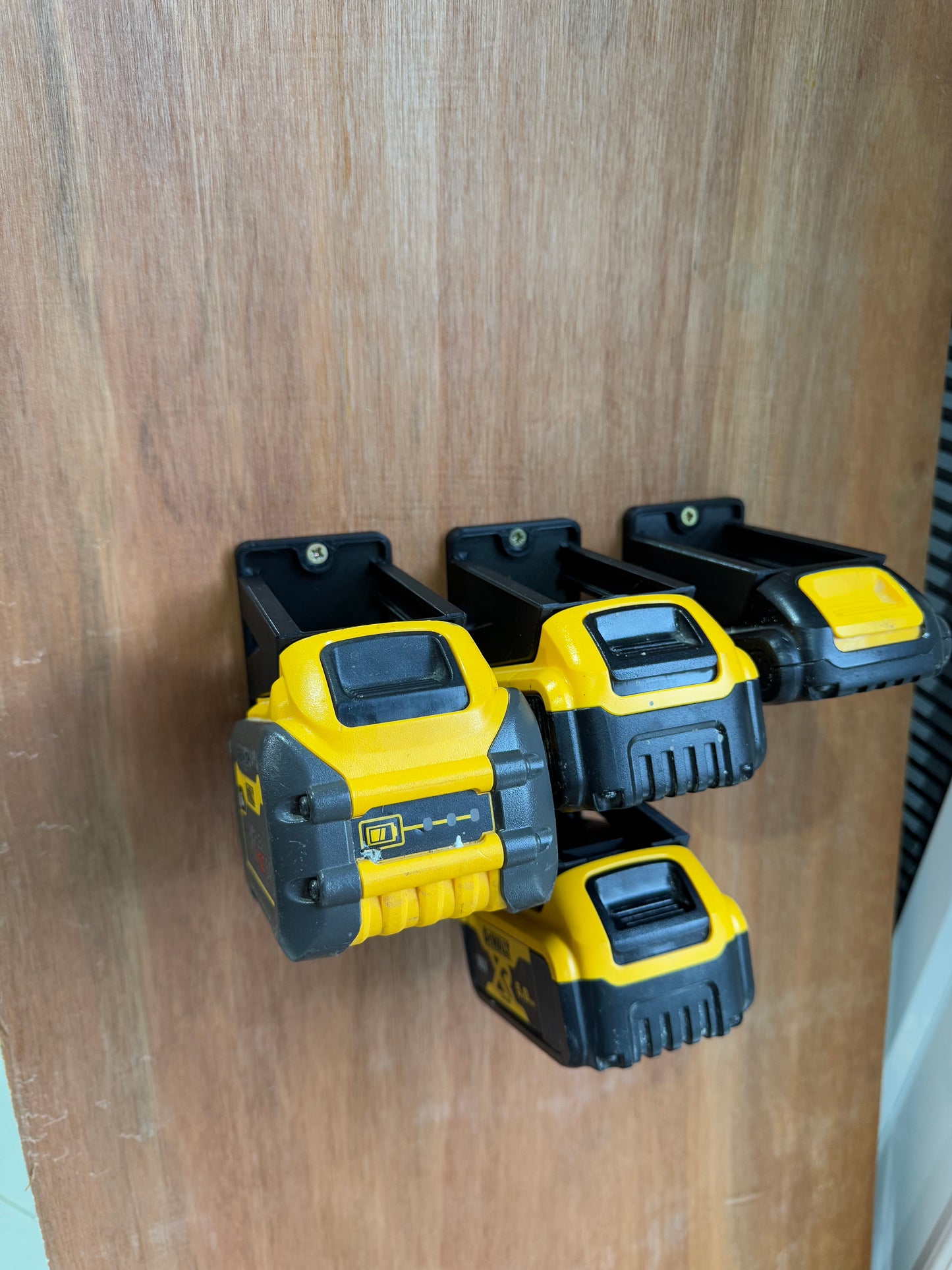 DeWalt Battery Holder - 18v or 54v